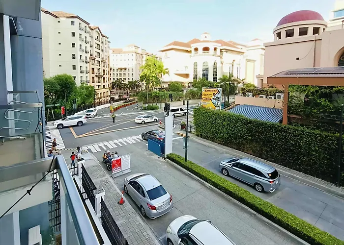Two Palm Tree Close To Airport - Terminal 3 Apartment *